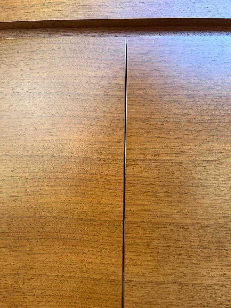 モダンスタイル　木製キャビネット　ミッドセンチュリー　サイドボード　チーク材