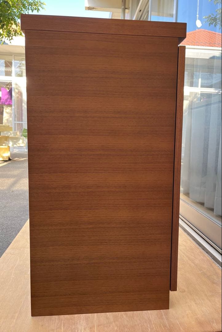 モダンスタイル　木製キャビネット　ミッドセンチュリー　サイドボード　チーク材