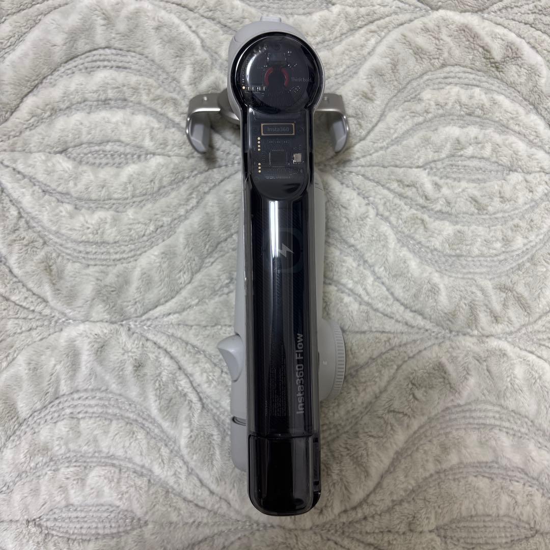 【純正】Insta360 Flowジンバル スマホ用 自撮り棒 三脚