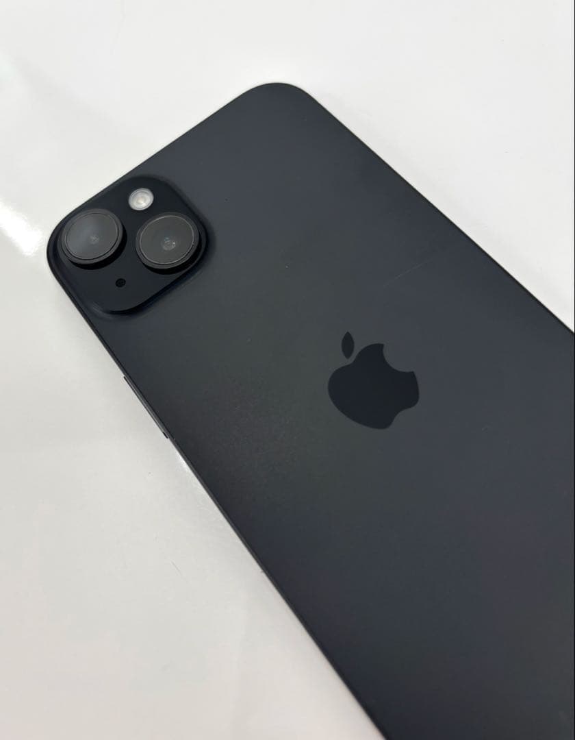 ⑩ iPhone15 Plus 128GB ブラック