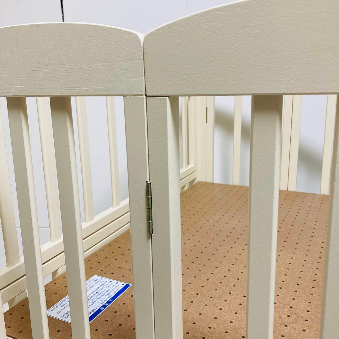 【美品】カトージ ベビーベッド ミニサイズ 折り畳み式　キャスター付き