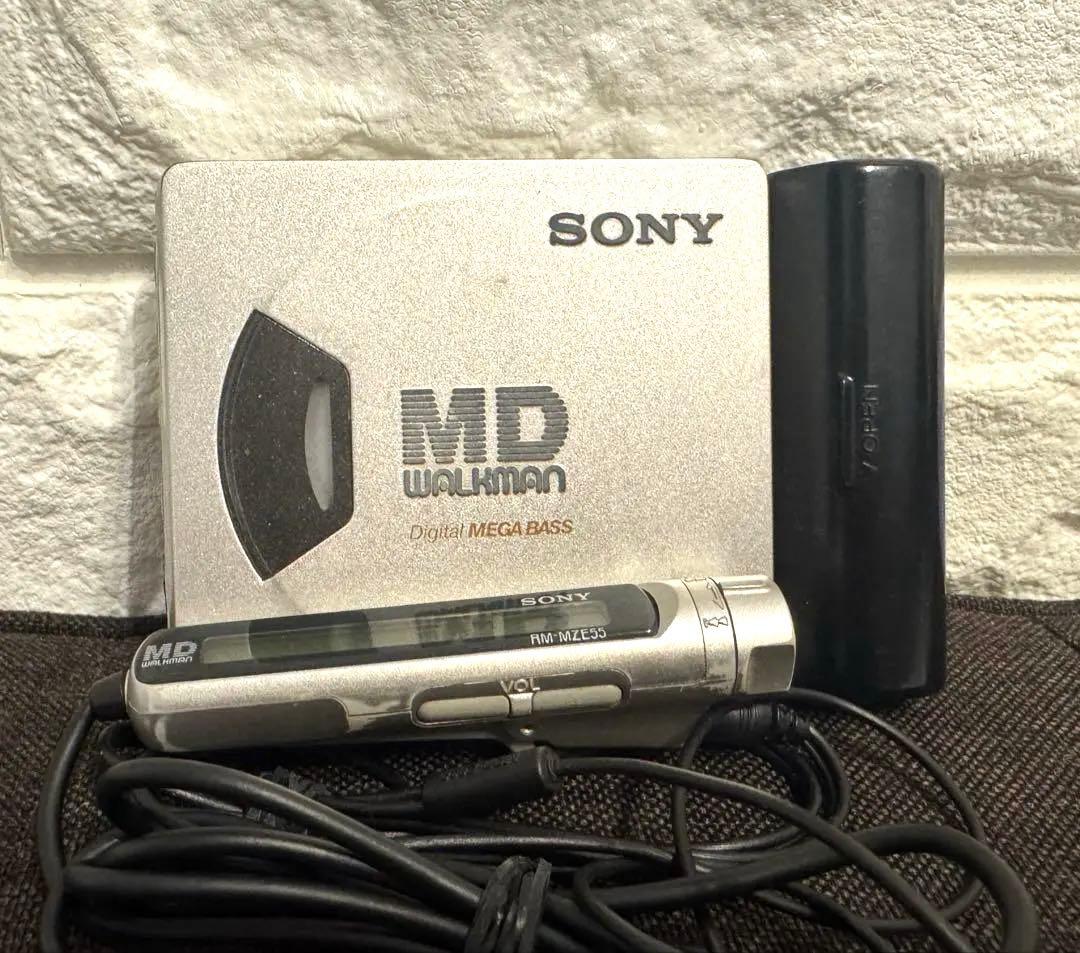 SONY MDウォークマン MZ-E55 動作確認済み　乾電池ケース付き