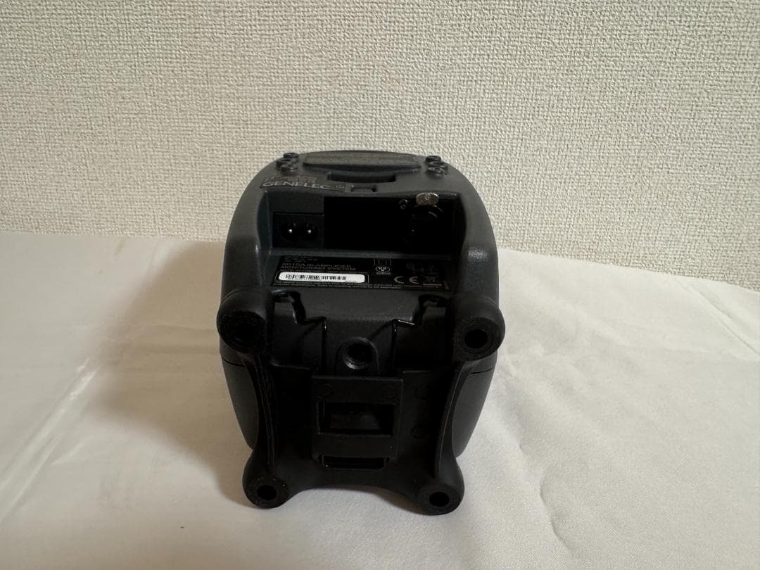 GENELEC 8010AP アクティブスピーカー グレー 2本ペア