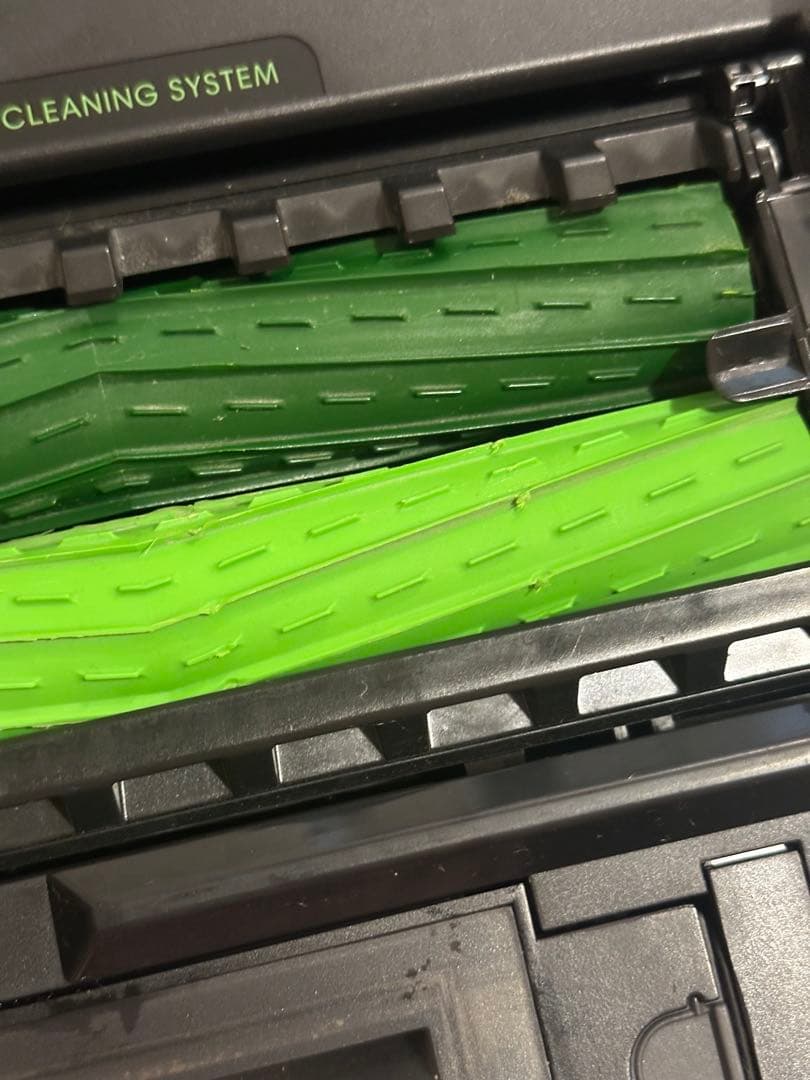 iRobot Roomba j7＋　ロボット掃除機本体