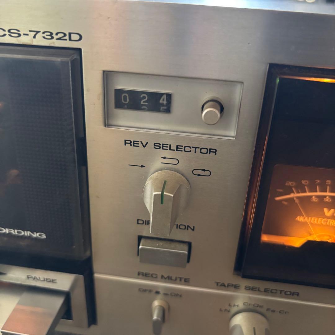アカイ　CS-732D カセットデッキ　通電のみ