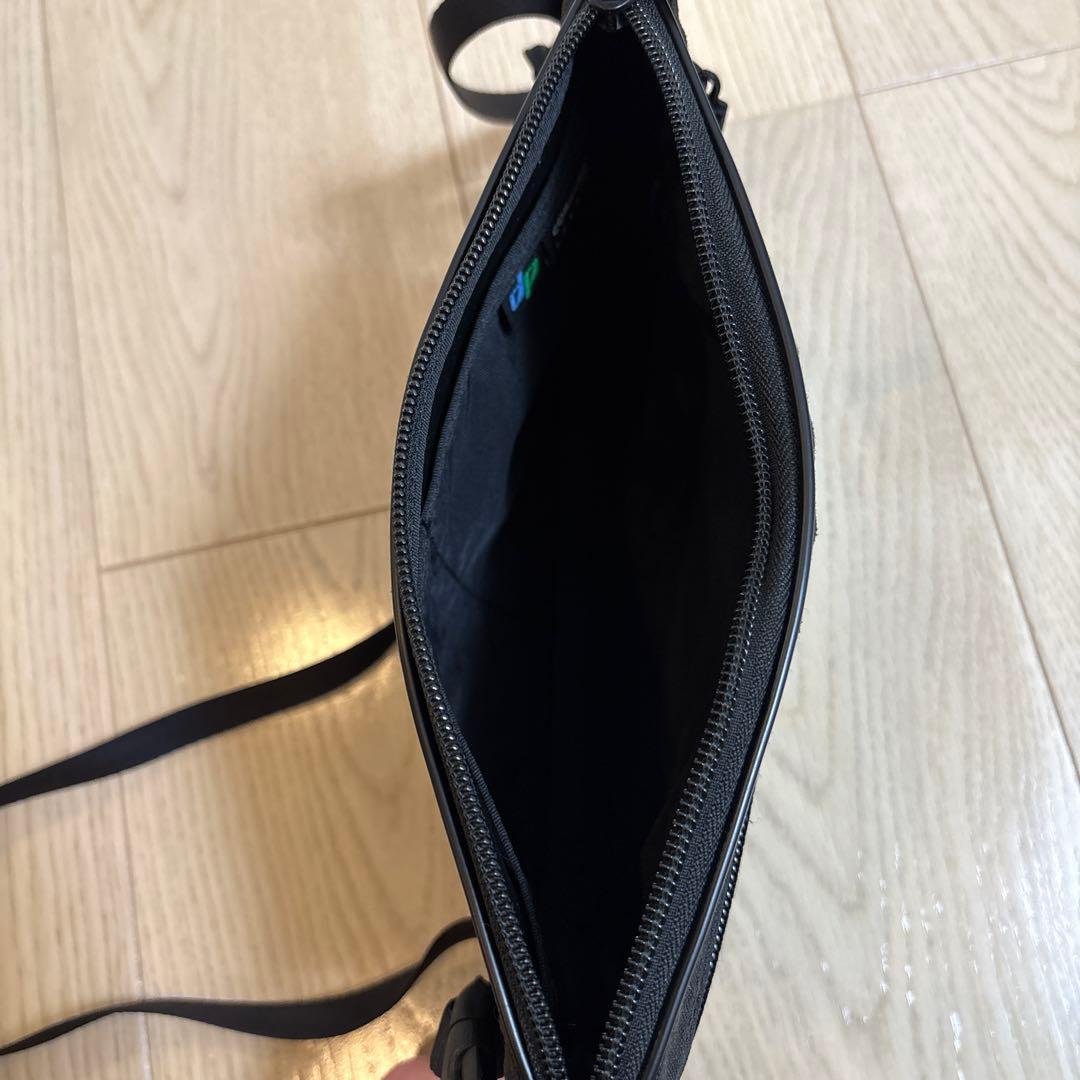 【美品】定価27,500 PORTER ポーター ハイブリッド サコッシュ　黒