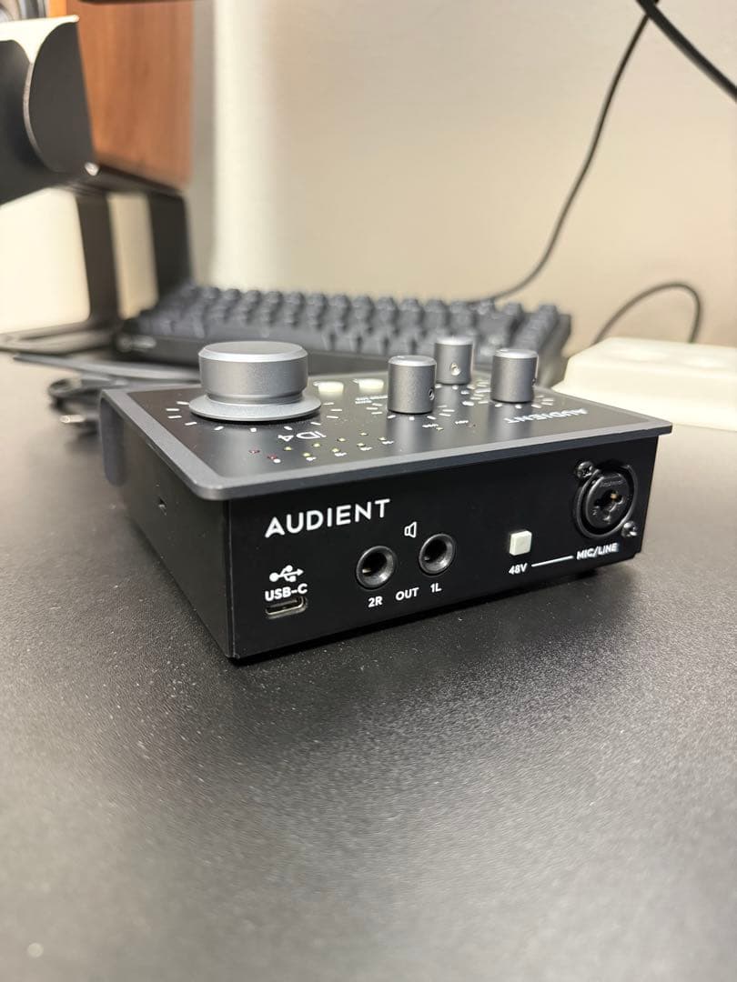 Audient USB iD4MKII オーディオ インターフェイス