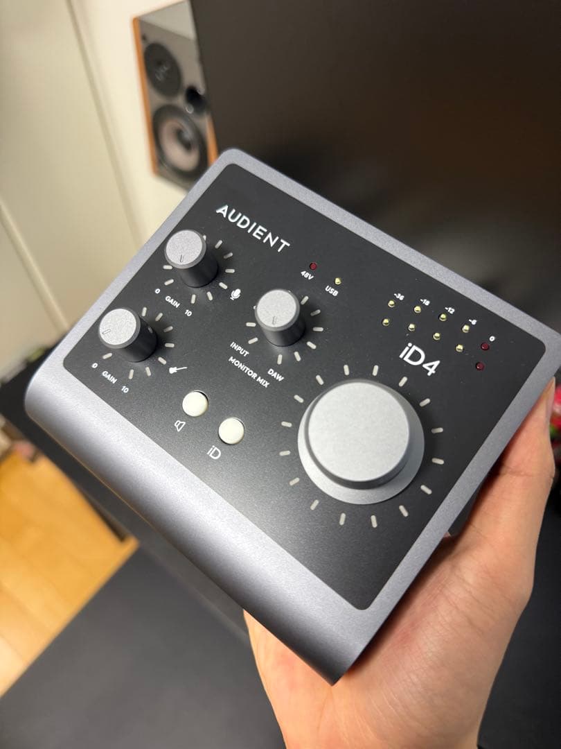 Audient USB iD4MKII オーディオ インターフェイス
