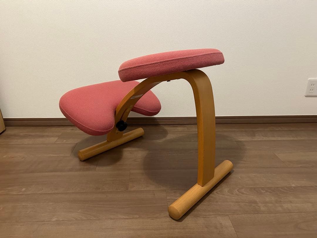 バランスチェア　バランスイージー　RYBO 姿勢矯正　チェア　リボ　椅子