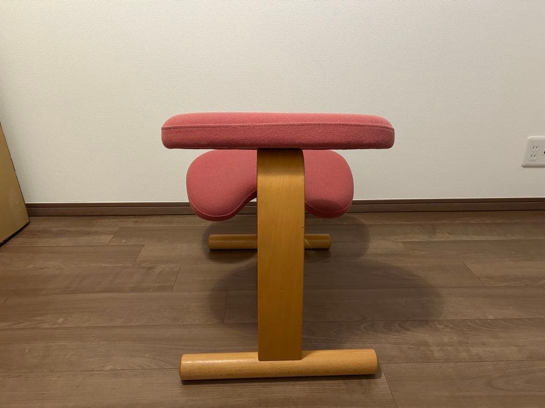 バランスチェア　バランスイージー　RYBO 姿勢矯正　チェア　リボ　椅子