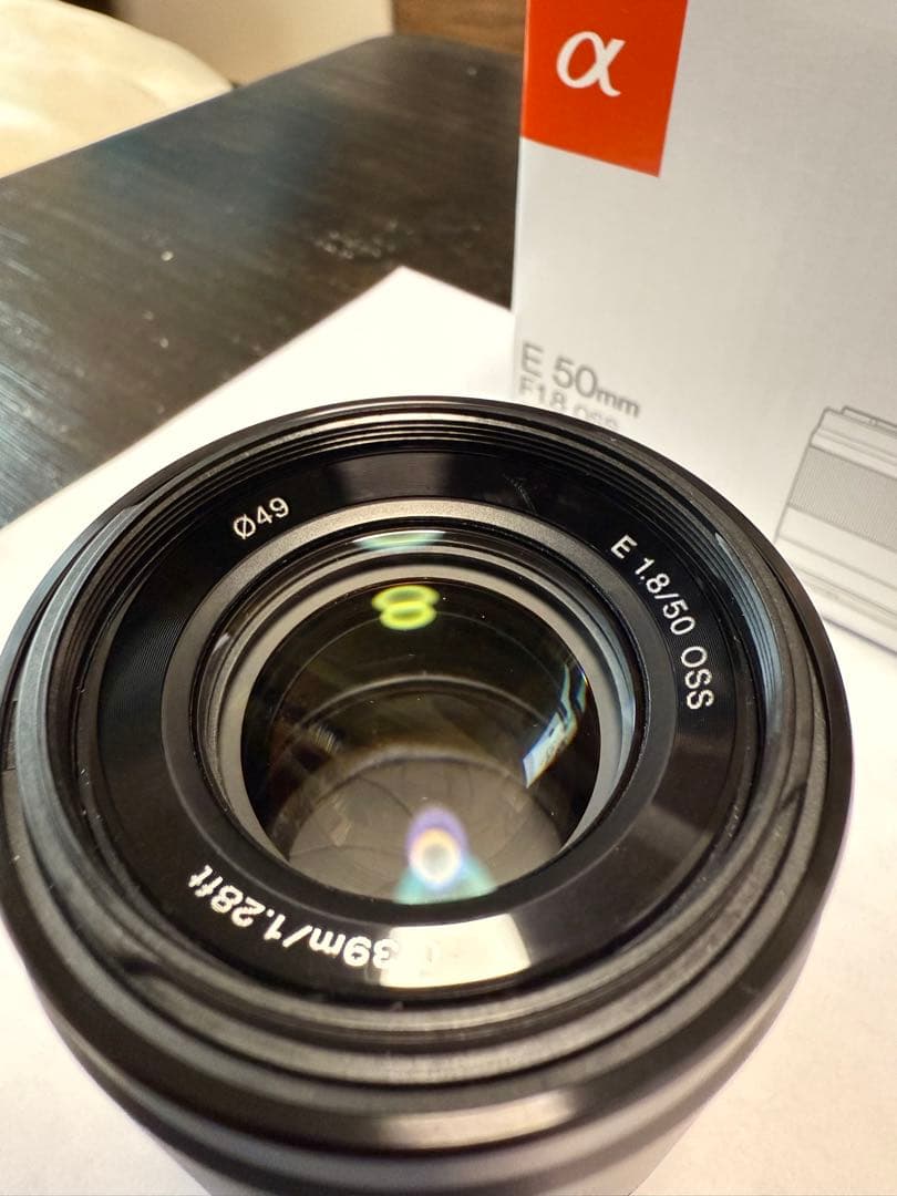 Sony E 50mm F1.8 OSS レンズ