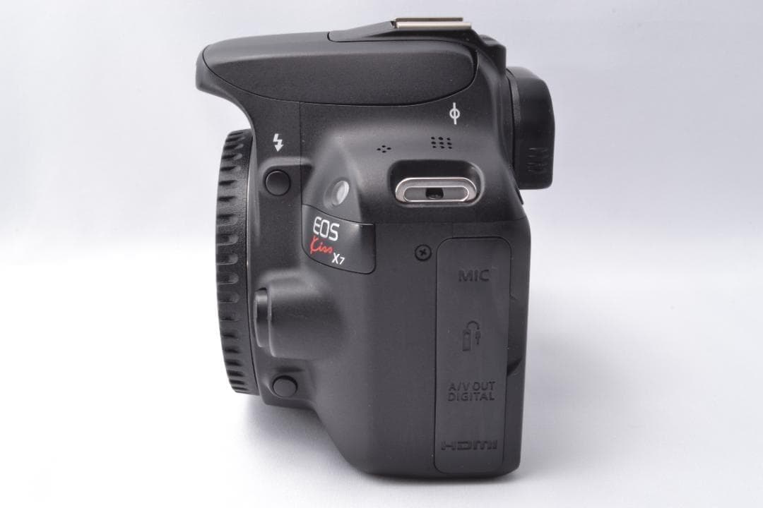 選べるおまけ♦️Canon EOS Kiss X7♦️標準レンズ18-55mm