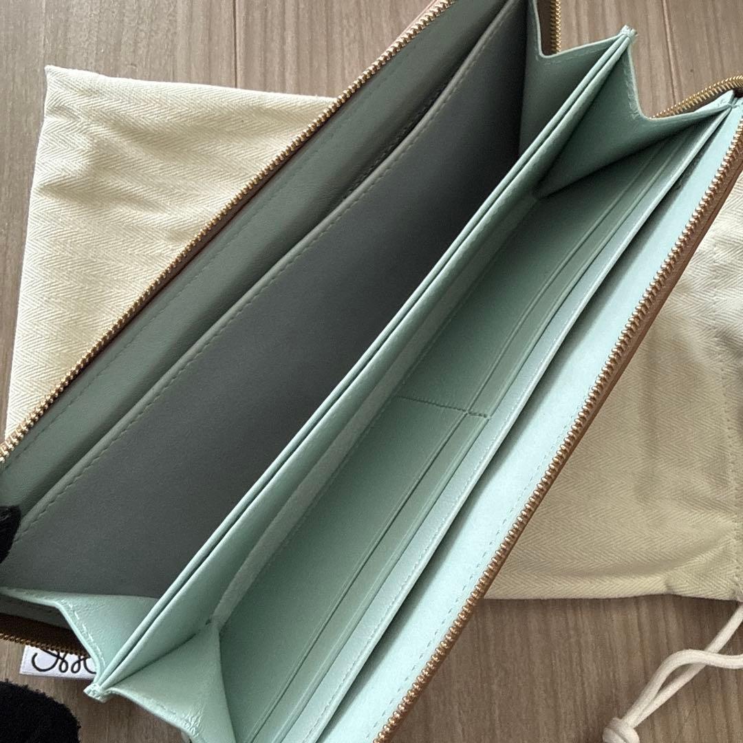 LOEWE 長財布 ベージュ 未使用