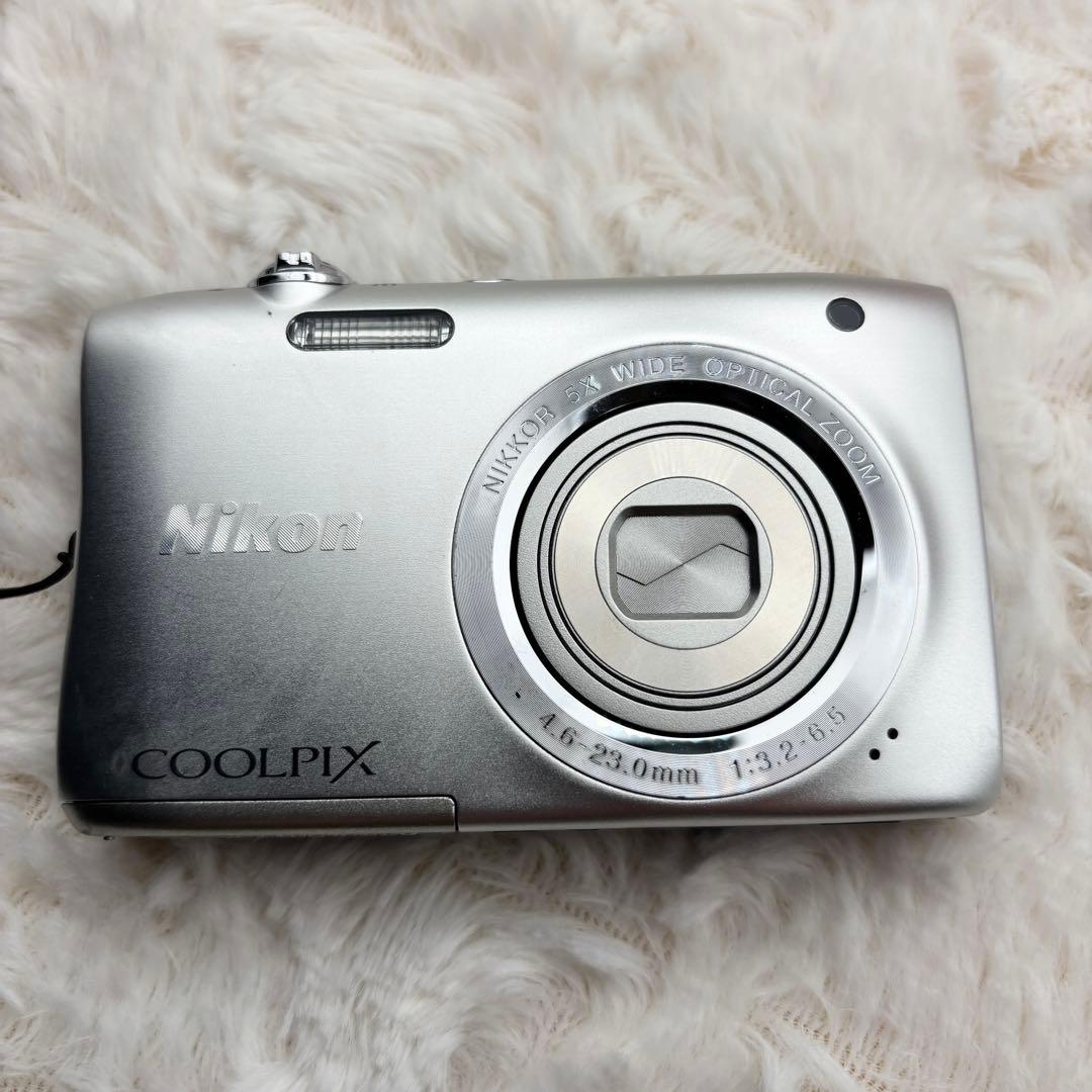 動作良好 Nikon COOLPIX S2900 シルバー