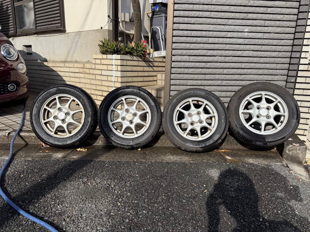 三菱タウンボックス取り外し アルミ165/65R13 ヨコハマ BluEarth