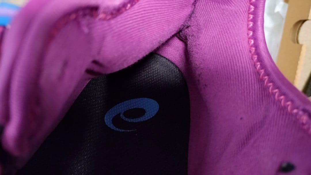 シューズ(男性用) ASICS NOVA SURGE LOW 2