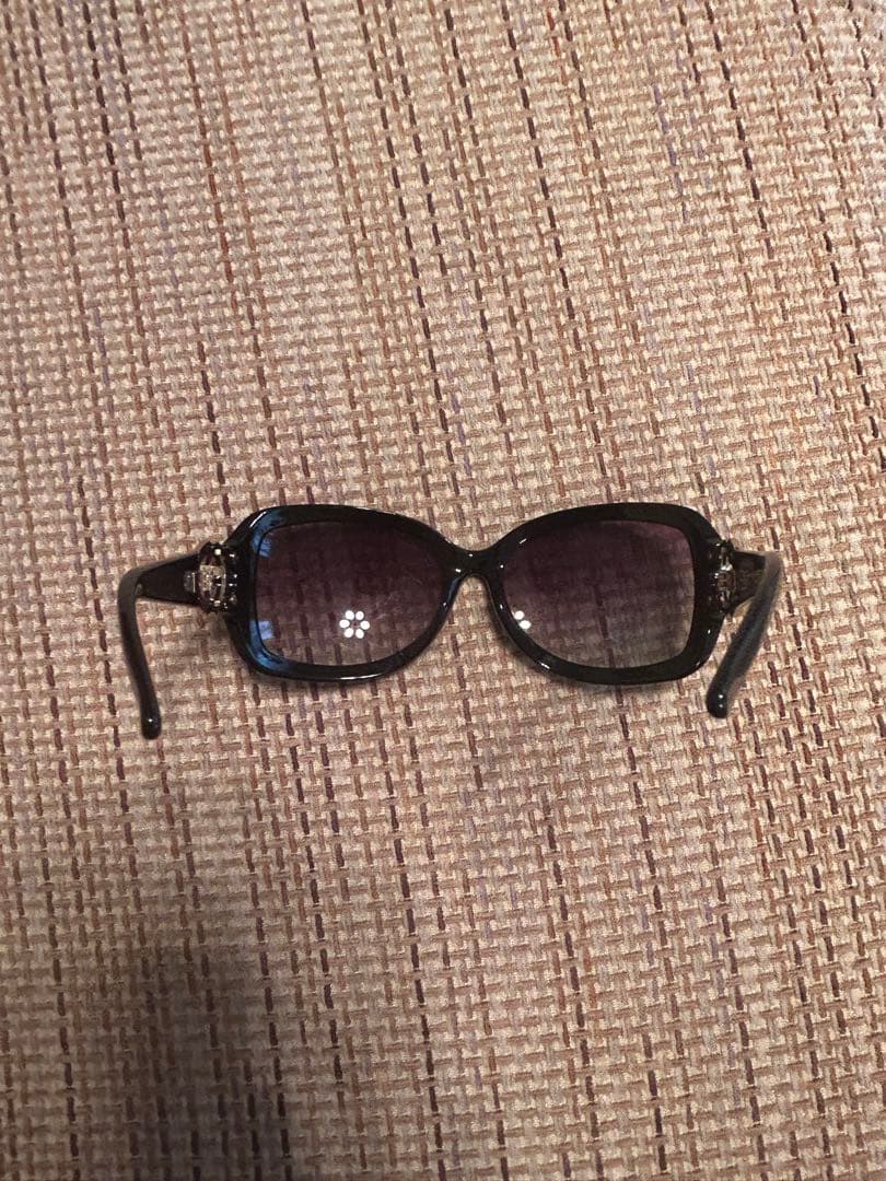 GUCCI ブラックサングラス クリスタル装飾