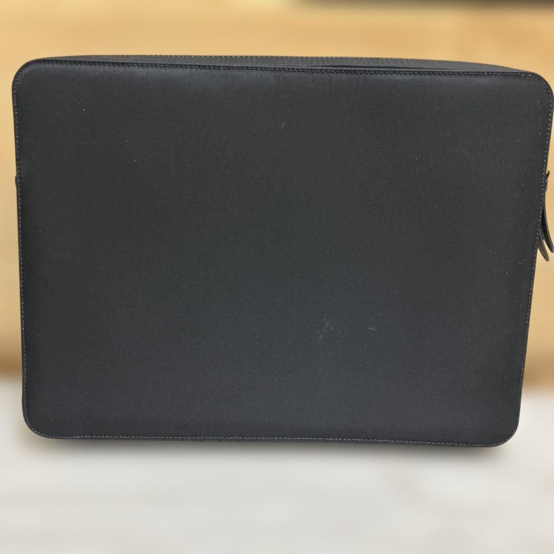 JIMMY CHOO ブラックノートPCケース