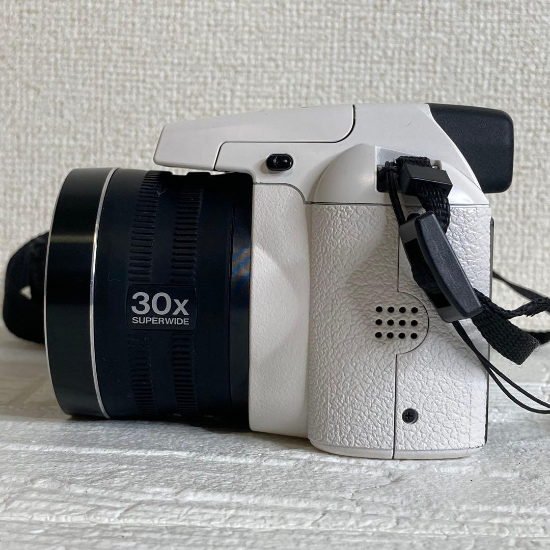 FUJIFLIM Finepix S4500 デジカメ 白 コンデジ 動作品
