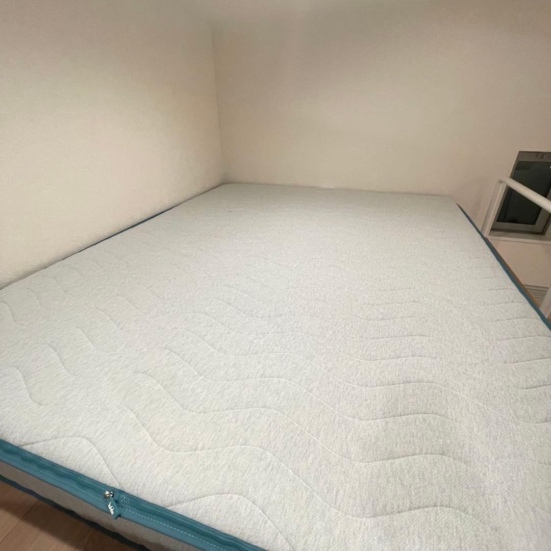コアラマットレス　plus クイーンサイズ