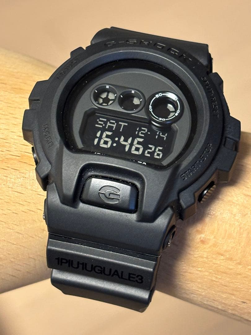 コラボ/G-SHOCK/限定/1PIU1UGUALE3/時計/GD-X6900