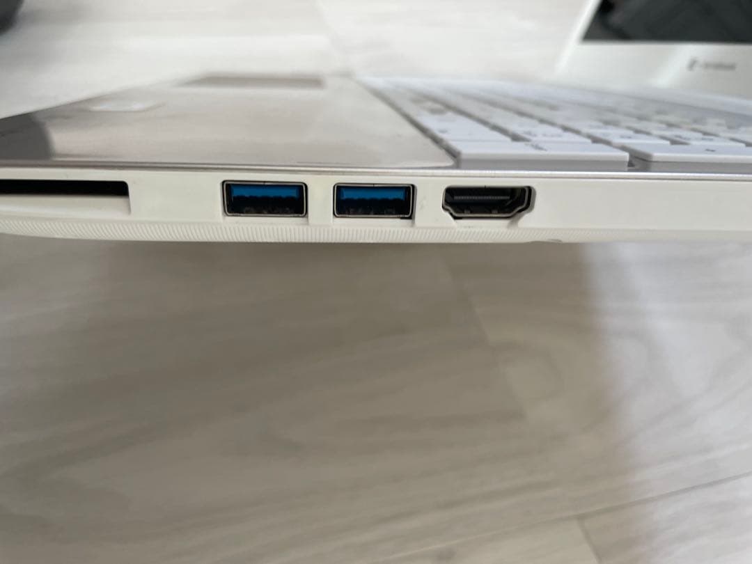 dynabook Core i7 ノートPC 本体　ケース、充電アダプター付き