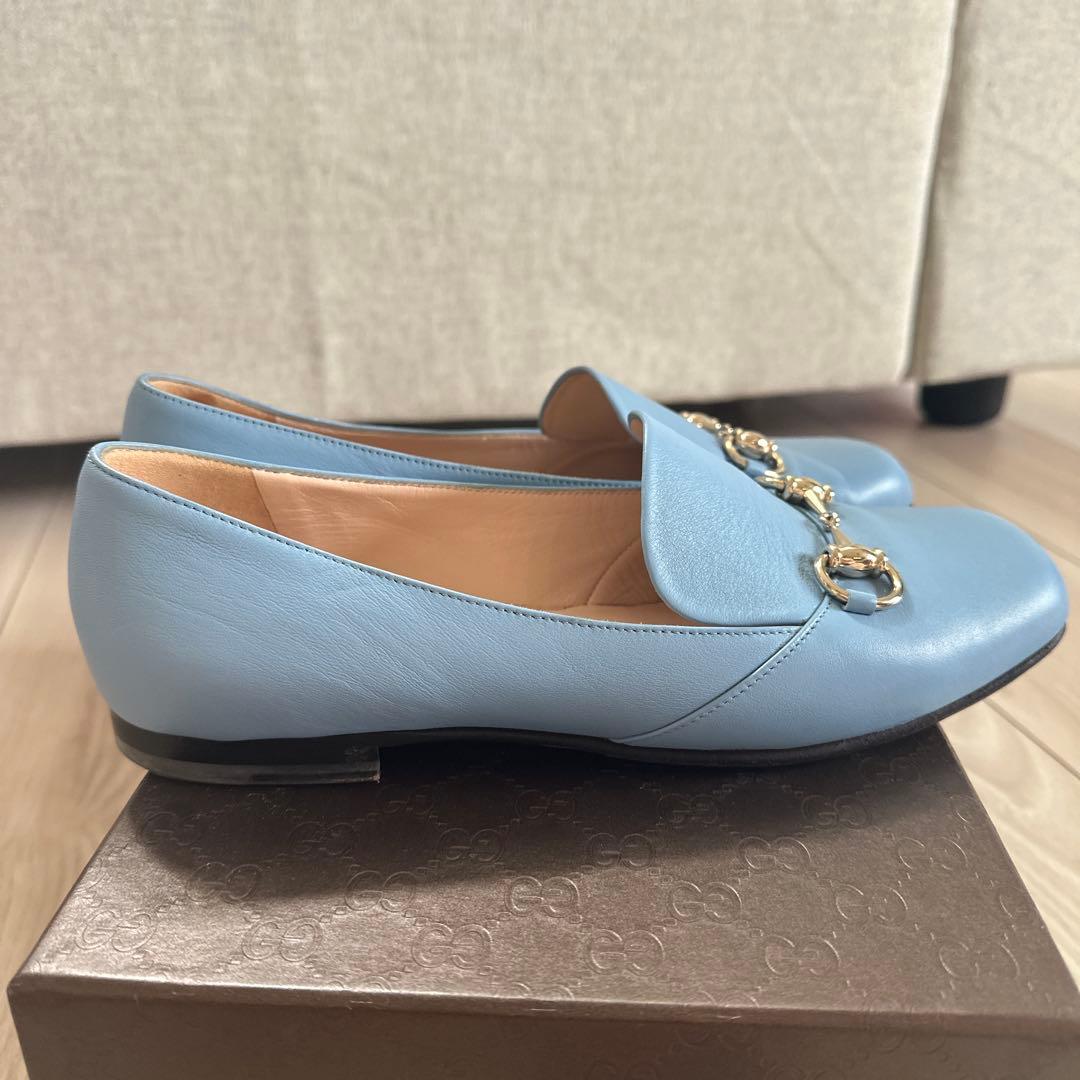GUCCI 水色 レザー ローファー