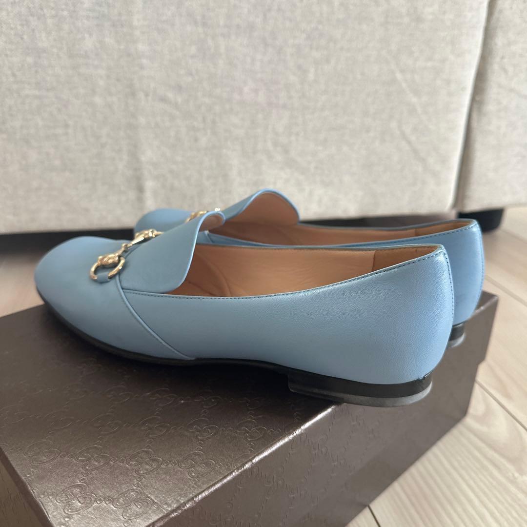 GUCCI 水色 レザー ローファー