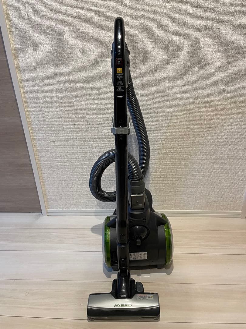 パナソニック ハイブリッド掃除機 サイクロン式　MC‐HS700G