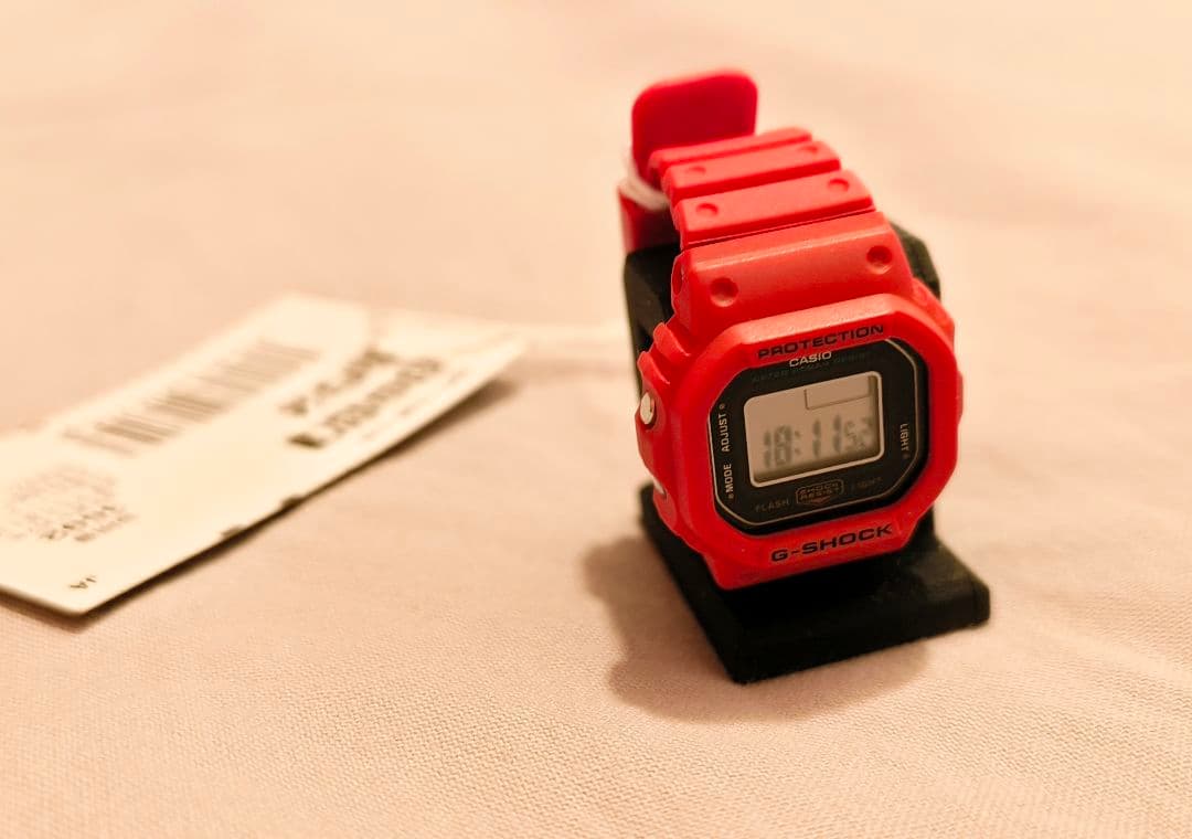 G-SHOCK DWN-5600-4JR　赤　2025.11購入