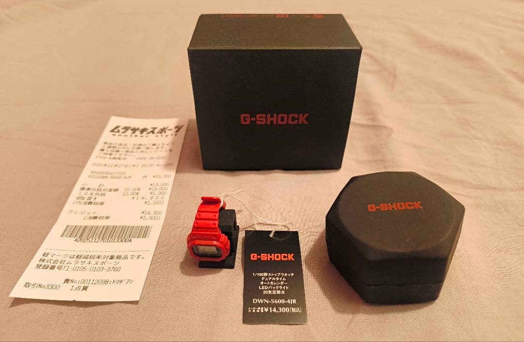 G-SHOCK DWN-5600-4JR　赤　2025.11購入