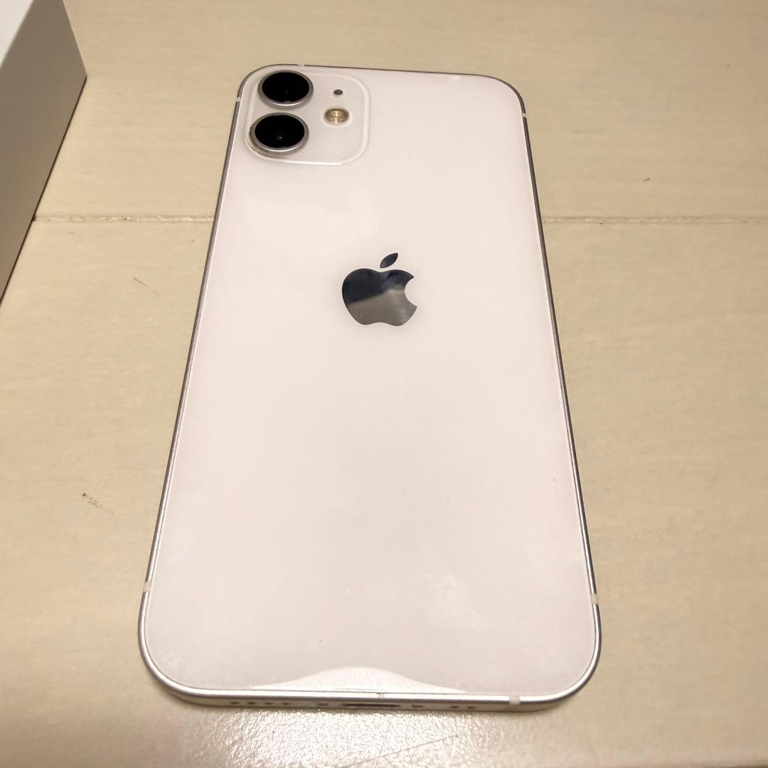Apple iPhone 12 ホワイト 128GB SIM FREE 美品