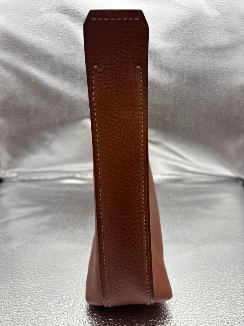 genten ブラウンレザーショルダーバッグ