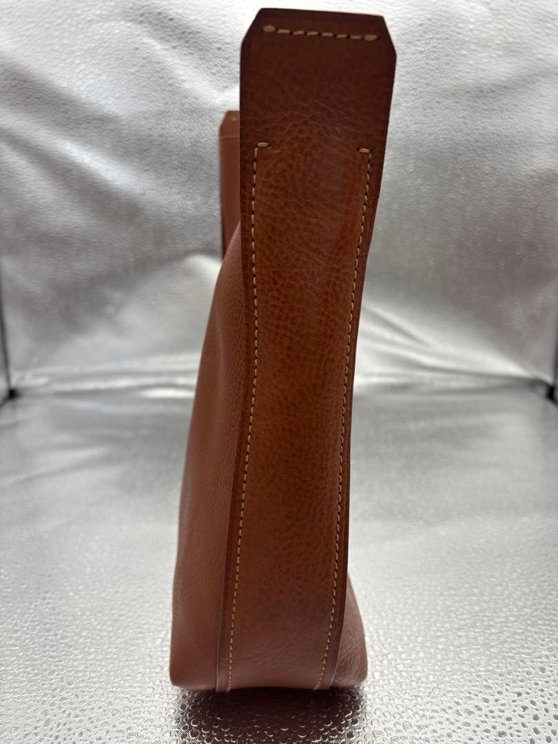 genten ブラウンレザーショルダーバッグ