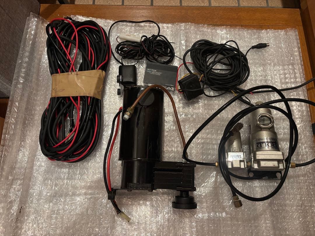 ボルドワールド ROBERUTA PARFUME エアサスペンション　車高調