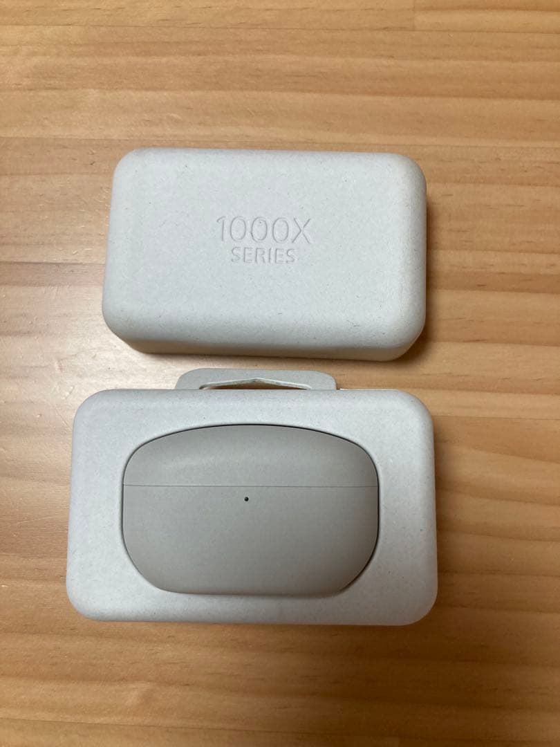 【美品】SONY WF-1000XM5 プラチナシルバー