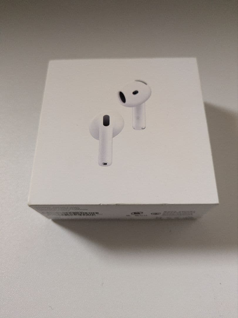 AirPods4　ノイズキャンセリング　ケース付き