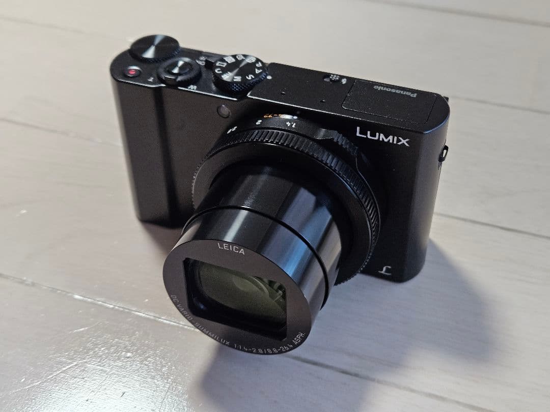 デジタルカメラ LUMIX DMC-LX9