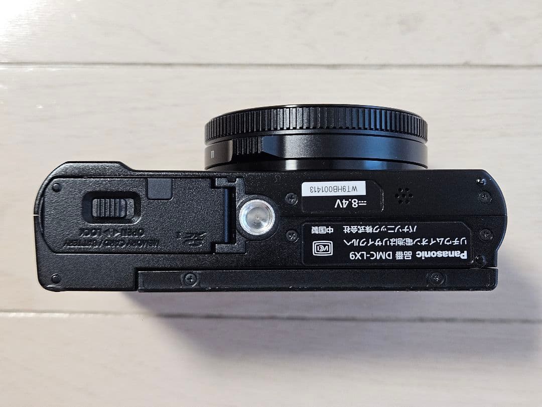 デジタルカメラ LUMIX DMC-LX9