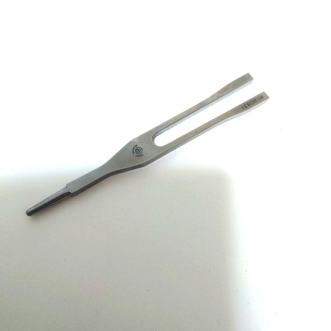 ほ*場様 マドモアゼル愛「444Hzチューナー2＆音叉箱セット」（解説書付き）