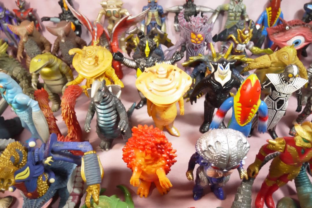 ウルトラ怪獣シリーズ　ギガキマイラ　など　怪獣ソフビ　68体