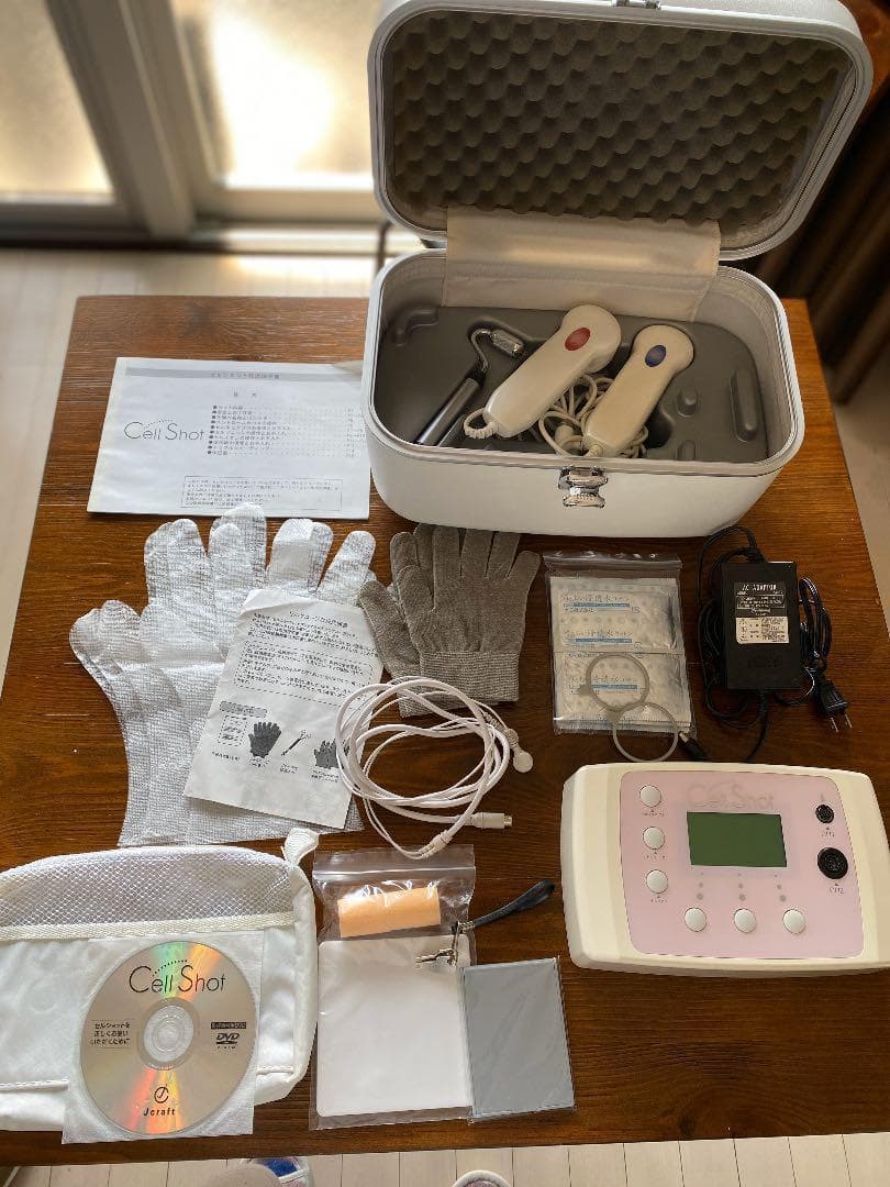 【値下げ！】家庭用美顔器　セルショット　cellshot