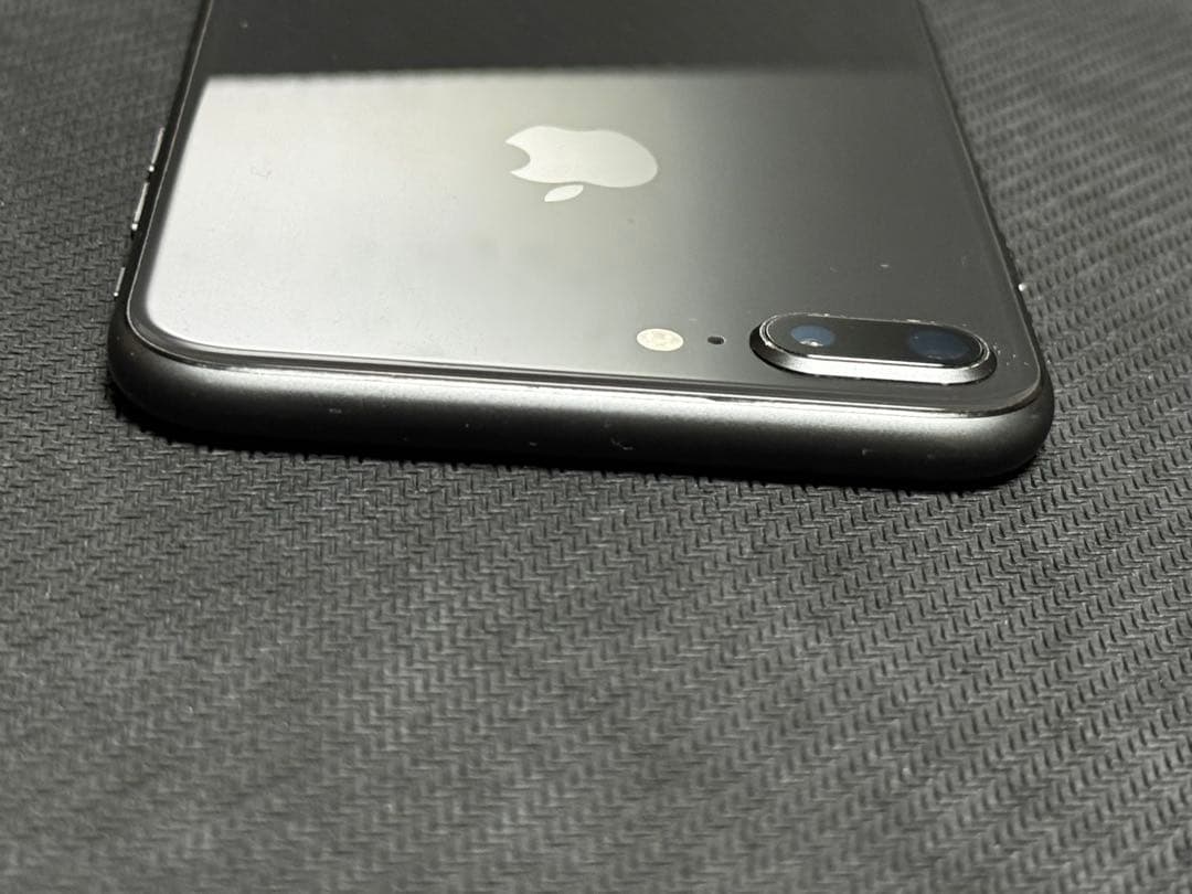 スマートフォン本体 iPhone8 Plus 64GB