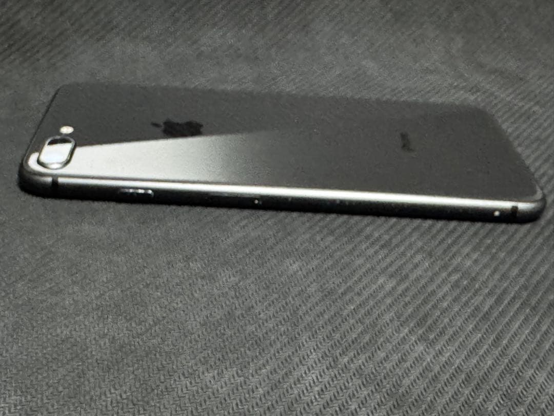 スマートフォン本体 iPhone8 Plus 64GB