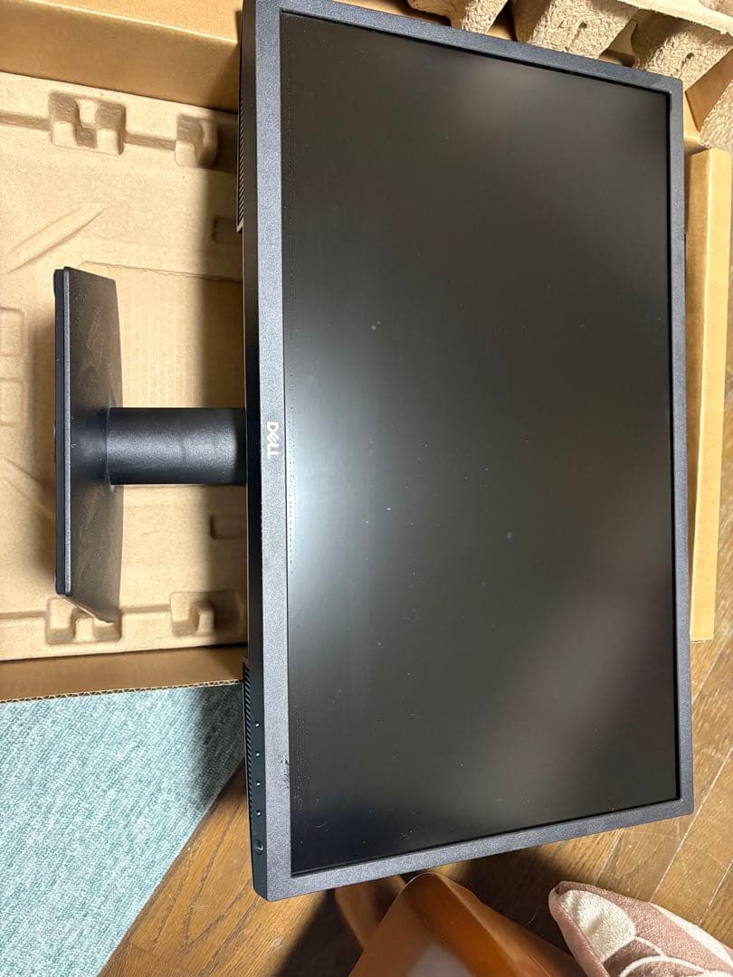 DELL フラットディスプレイ 本体 黒