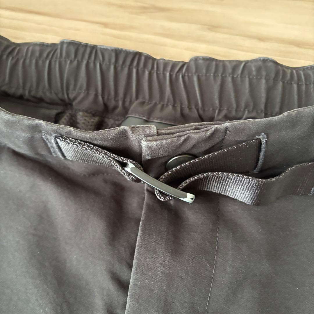 ワンタックテーパードストレッチパンツ