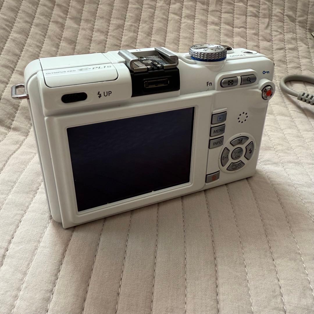 OLYMPUS PEN E-PL1sミラーレス一眼カメラ