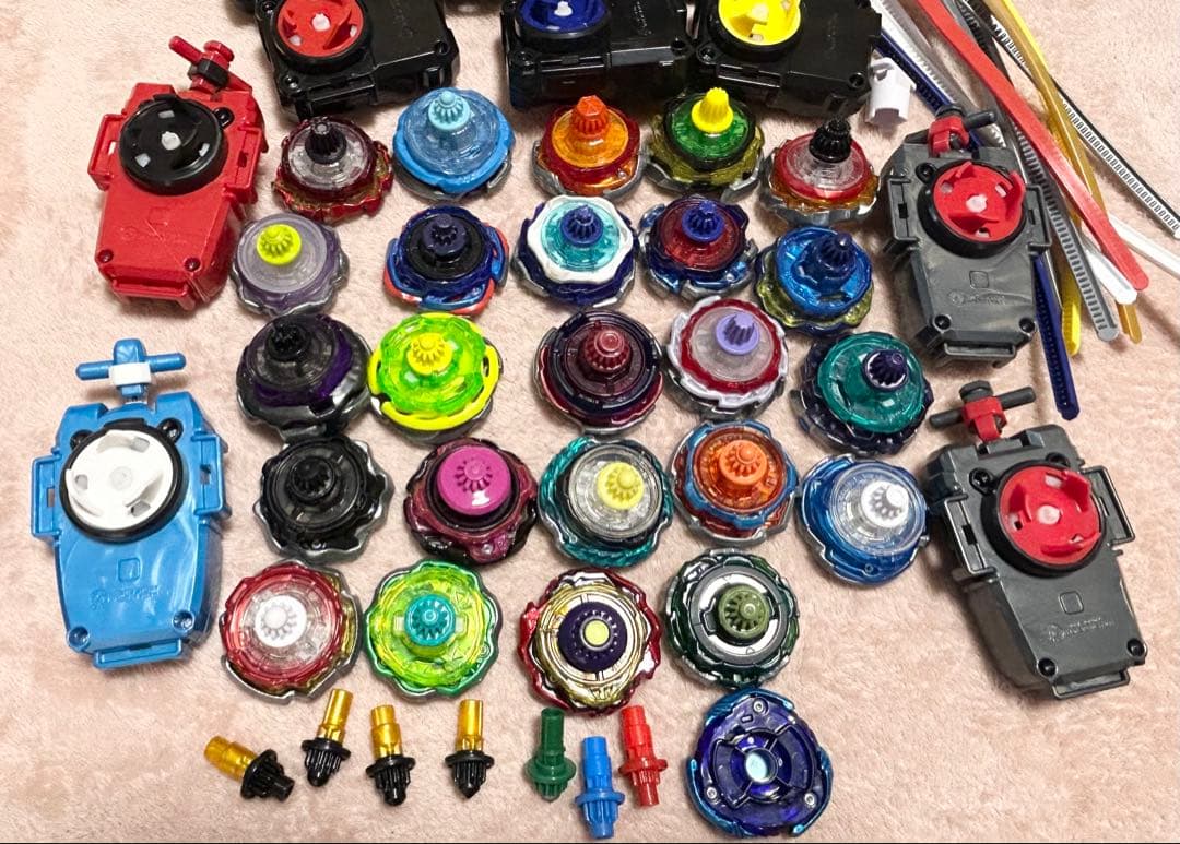 BAYBLADE x まとめ売り　25個他　公式スタジアムつき