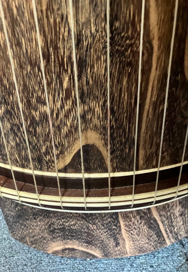 値引き 13弦 筝 並甲 すだれ彫り 甲に琴柱の倒れた跡少ない