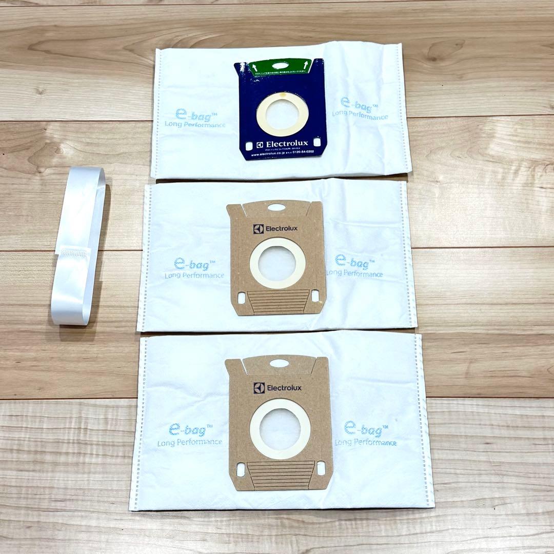【良品】　Electrolux 掃除機　EET530SO キャニスター式　コード